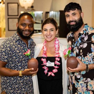 Bianca-and-friends-in-floral-shirts